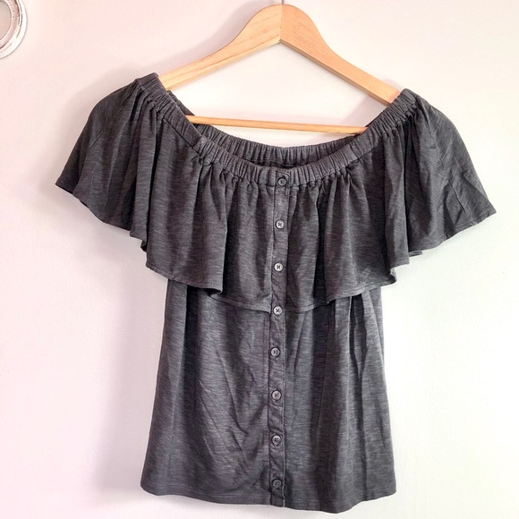 American Eagle Outfitters Tops - ☀️American eagle / buttoned/ summer/ top!